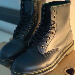 Dr. Martens Black Vegan 1460